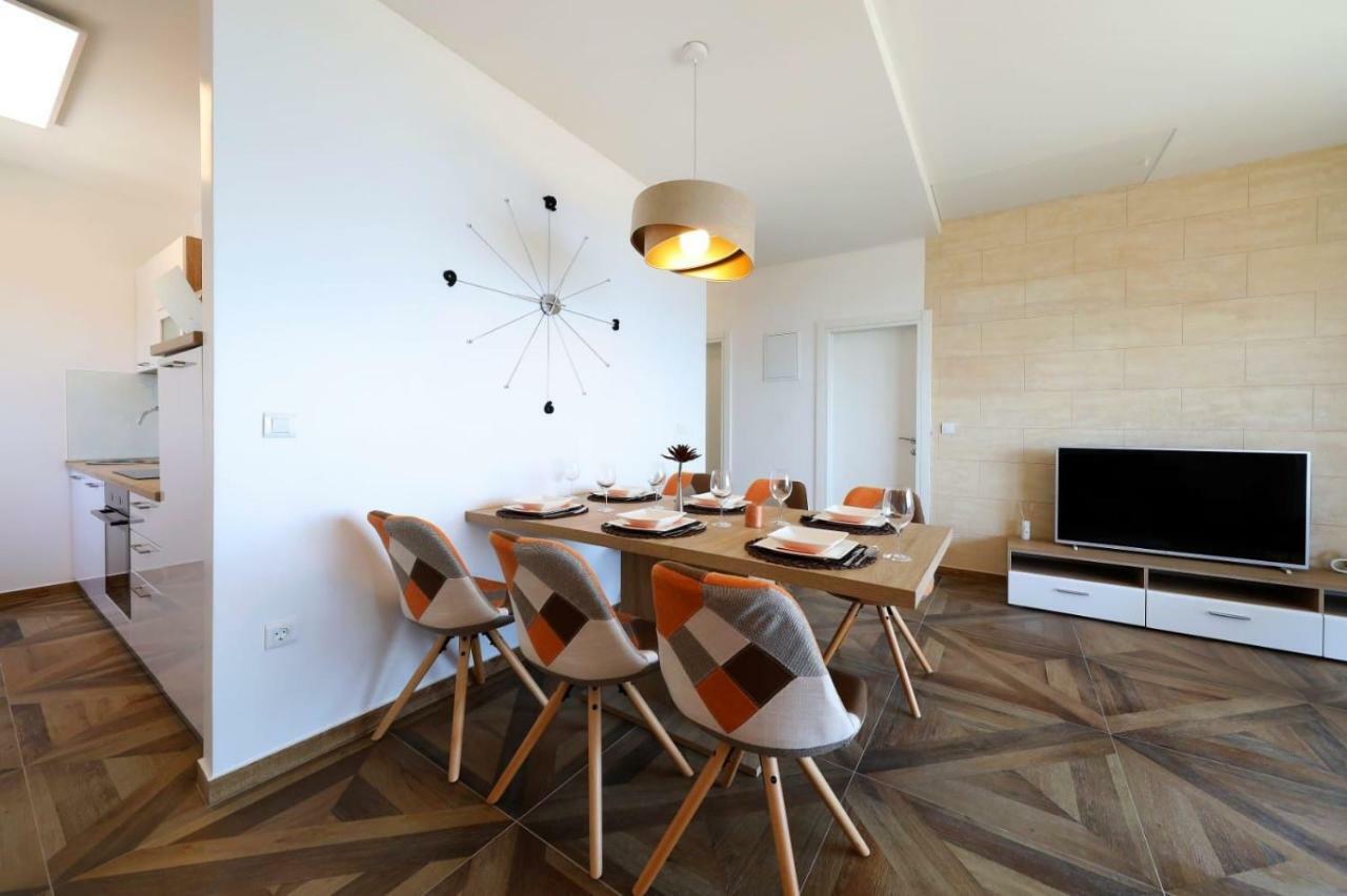 Redstone Luxury Apartments Sveta Nedelja  Luaran gambar